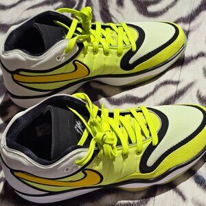 New Nike Zoom G.T. hustle 2 men's sneakers size 11.5 cyber/vivid sulfur white
